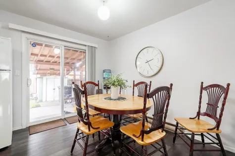 771 SPROULE AVENUE image #4