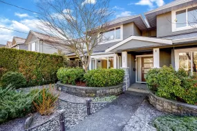 321 E 11TH STREET, North Vancouver, North Vancouver, BC