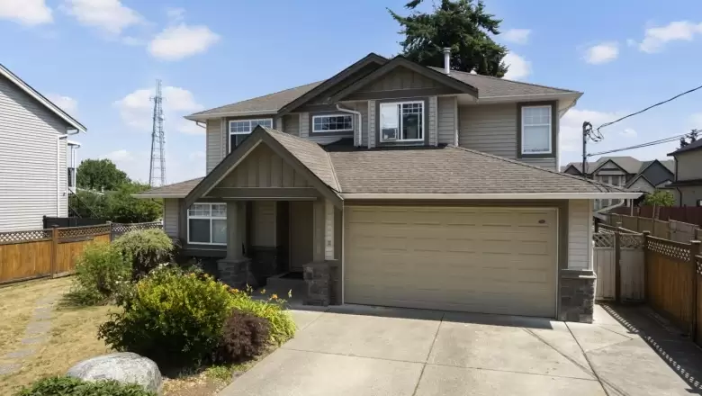 8650 156 STREET image #1