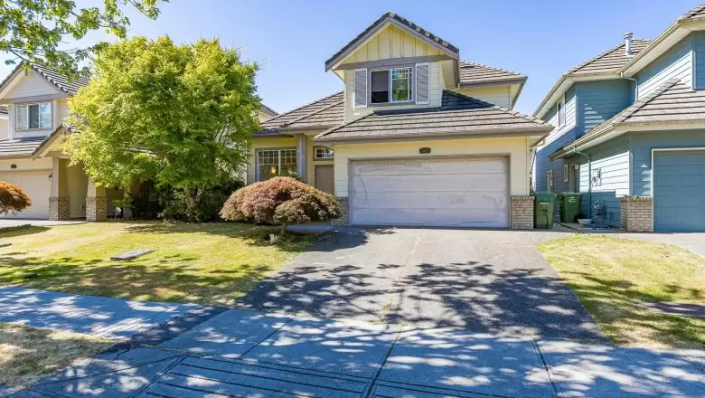 3480 TOLMIE AVENUE image #1