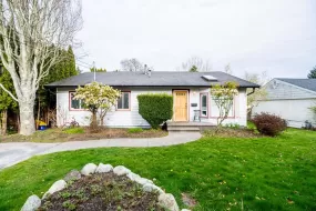 1366 LEE STREET, White Rock, BC