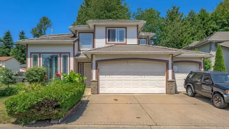 13815 66B AVENUE image #1