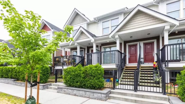 161 32633 SIMON AVENUE image #1
