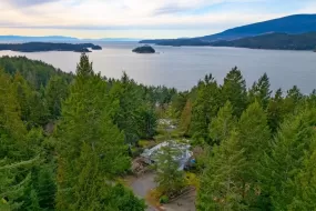 892 WINDJAMMER ROAD, Bowen Island, BC