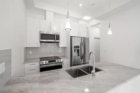 106 20362 72B AVENUE image #1