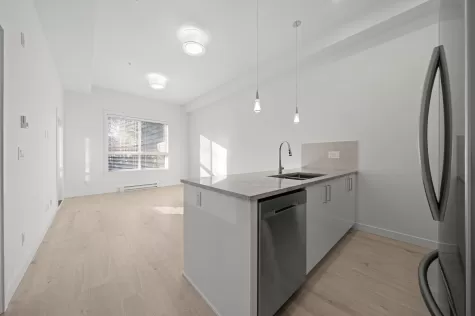 106 20362 72B AVENUE image #3