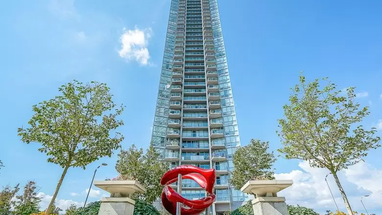 3009 13618 100 AVENUE image #1