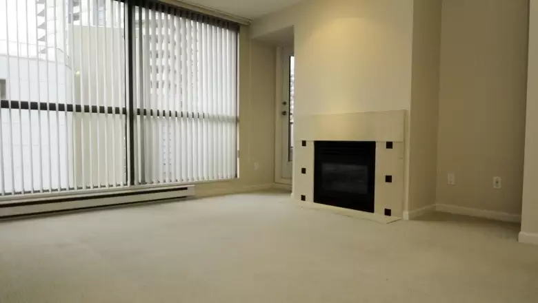 502 4888 HAZEL STREET image #1
