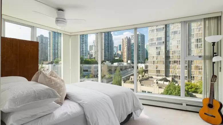 801 1008 CAMBIE STREET image #1