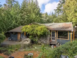 4706 SCARFF ROAD, Islands-Van. & Gulf, Pender Island, BC