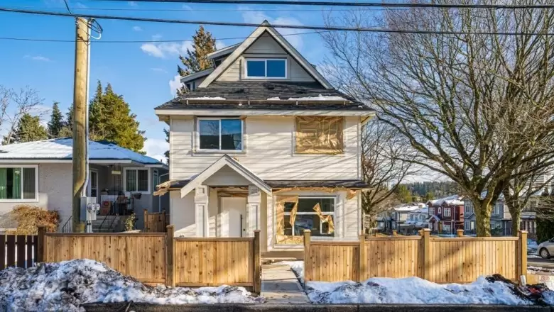 4994 RUBY STREET image #1