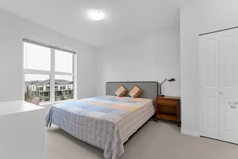 333 9551 ALEXANDRA ROAD image #2