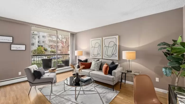 206 1146 HARWOOD STREET image #1