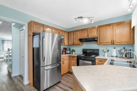 5 22875 125B AVENUE image #2