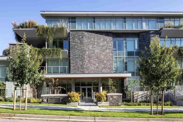 204 788 ARTHUR ERICKSON PLACE, West Vancouver, BC for sale