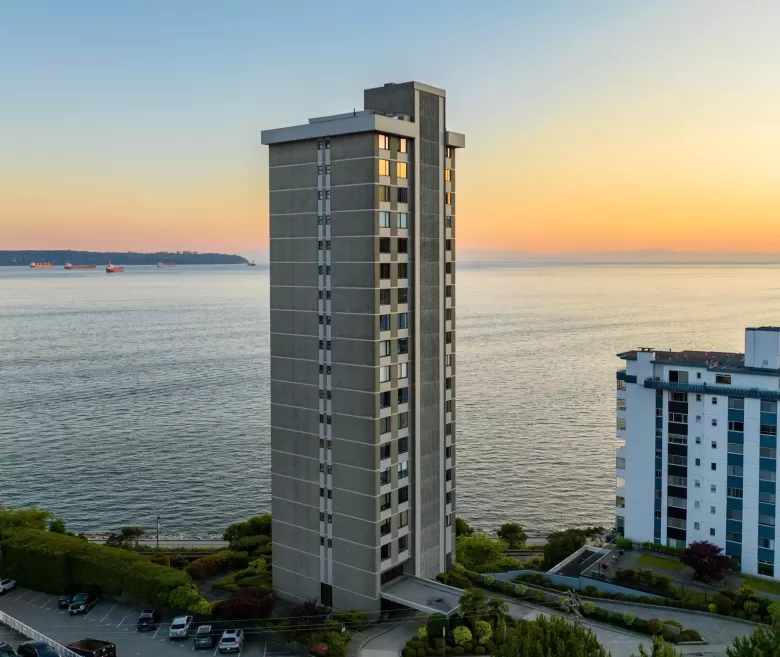 1501 2240 BELLEVUE AVENUE image #1