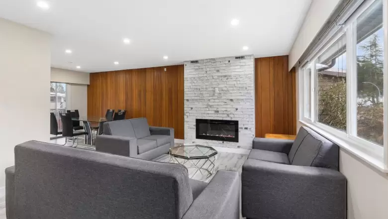 3848 KILLARNEY STREET image #1