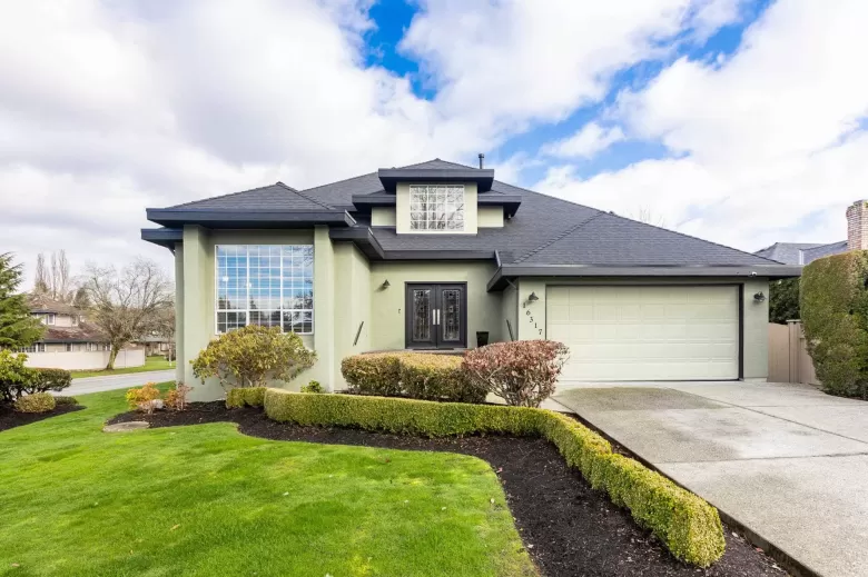 16317 79 AVENUE image #1