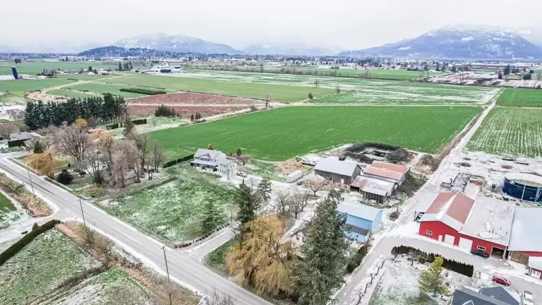 49283 CHILLIWACK CENTRAL ROAD, Chilliwack, BC for sale