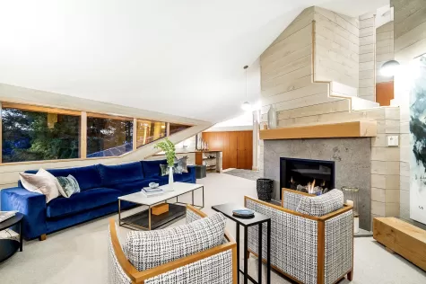 6011 EAGLERIDGE DRIVE image #2