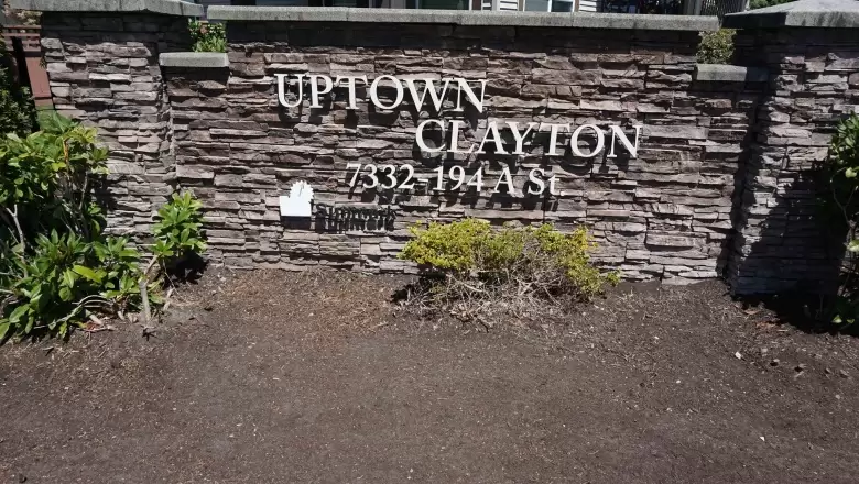 21 7332 194A STREET image #1