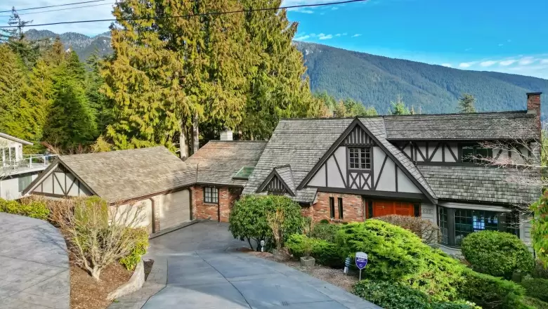 625 BALLANTREE ROAD image #1