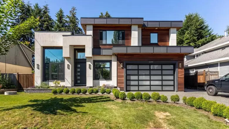 11299 78B AVENUE image #1