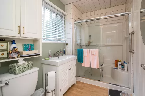19587 0 AVENUE image #2