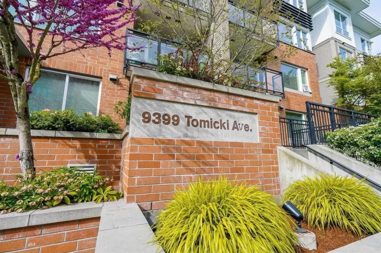 111 9399 TOMICKI AVENUE image #1