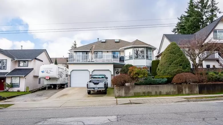 6051 190 STREET, Surrey, BC