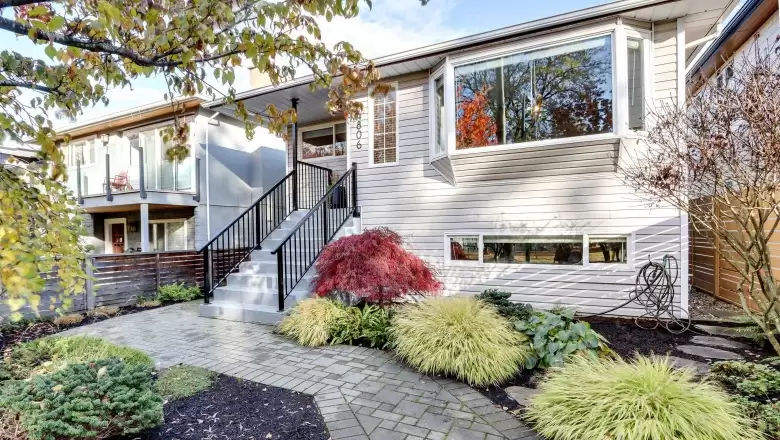 4806 WINDSOR STREET image #1
