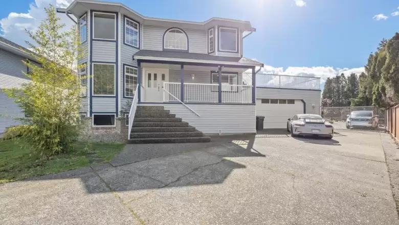 1202 DEWAR WAY image #1