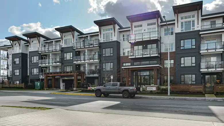 310 22136 49 AVENUE image #1