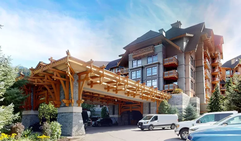 402/403 4591 BLACKCOMB WAY image #1