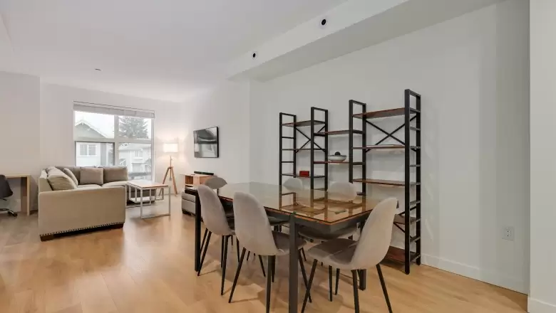 2833 ST GEORGE STREET image #1