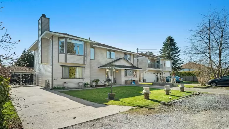 20126 LORNE AVENUE image #1