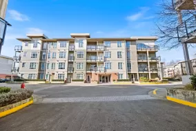 E202 20211 66 AVENUE, Langley, Langley, BC