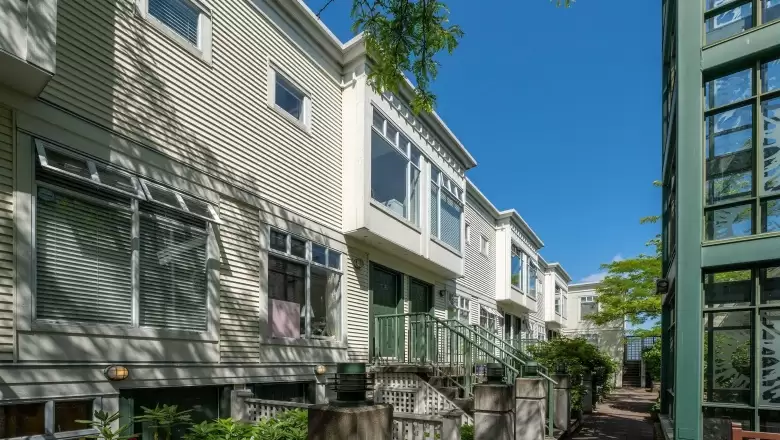 306 3727 W 10TH AVENUE image #1