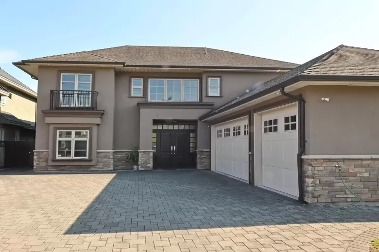 5720 LANGTREE AVENUE image #1