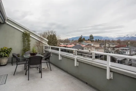 403 315 RENFREW STREET image #2