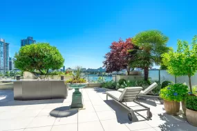 601 1228 MARINASIDE CRESCENT, Vancouver West, Vancouver, BC