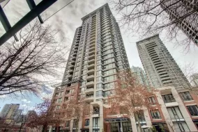 2702 977 MAINLAND STREET, Vancouver West, Vancouver, BC