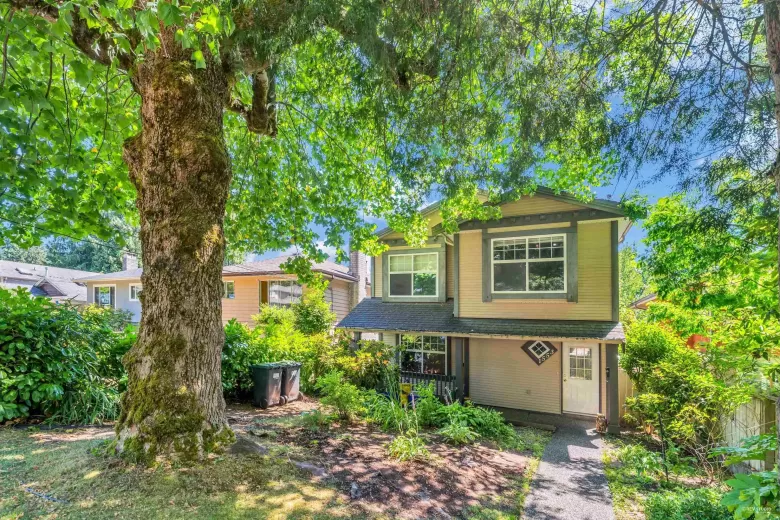 1553 BURRILL AVENUE, North Vancouver, BC for sale