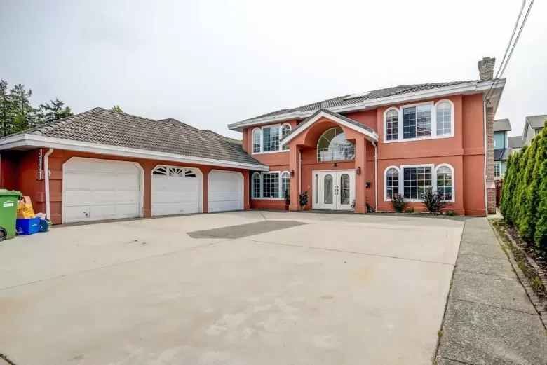 5720 MONCTON STREET image #1