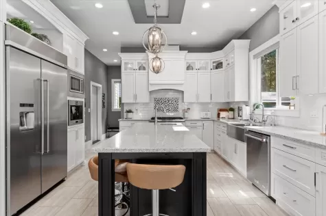 2 7854 BROOKWOOD PLACE image #2