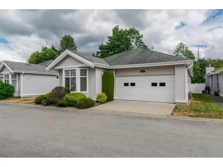 25 20770 97B AVENUE image #1