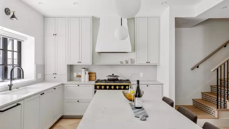 4917 LARCH STREET image #1