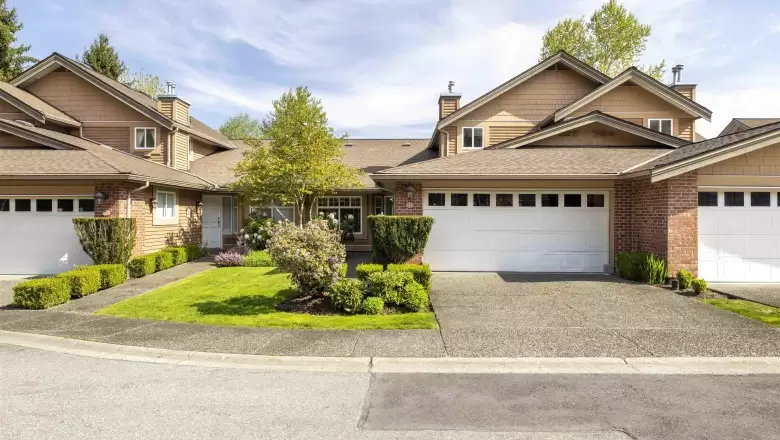 11 5201 OAKMOUNT CRESCENT, Burnaby, BC