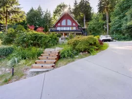 1861 NORTH ROAD, Sunshine Coast, Gibsons, BC