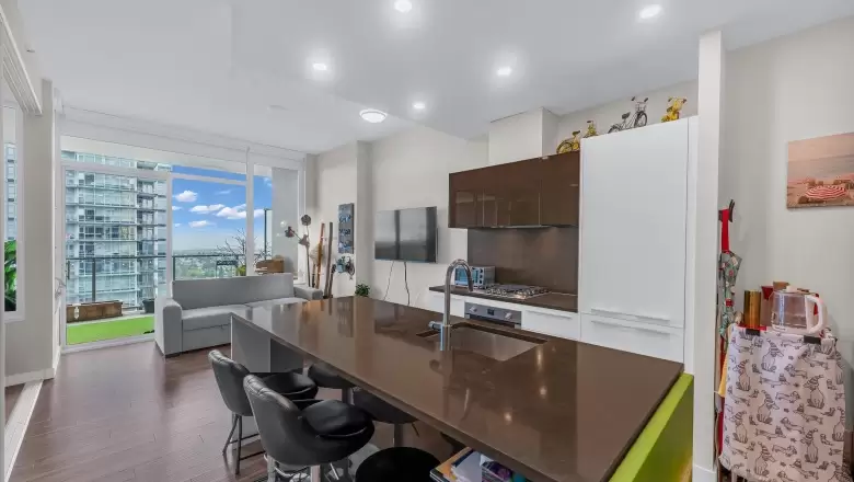 2507 6383 MCKAY AVENUE image #1